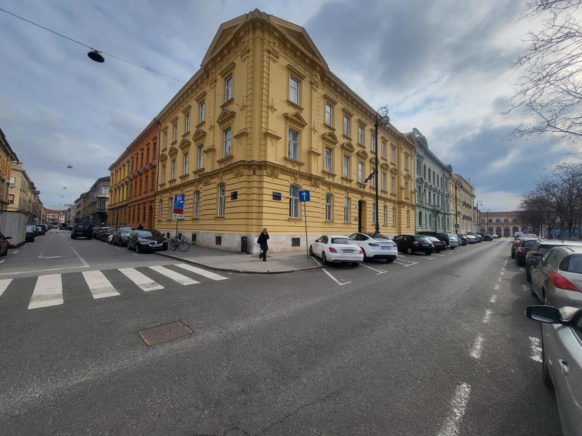 Stylish Apartment In Center Of Zagreb Exterior foto